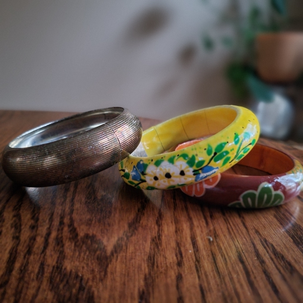 Floral and Metallic Bangle Set